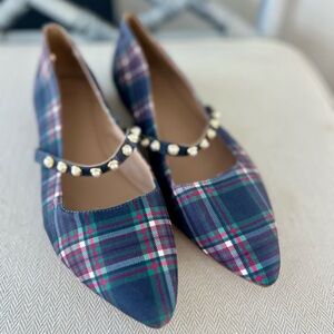 Crown & Ivy ballet flats